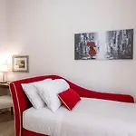 Apartment Bud Будинок відпочинку *